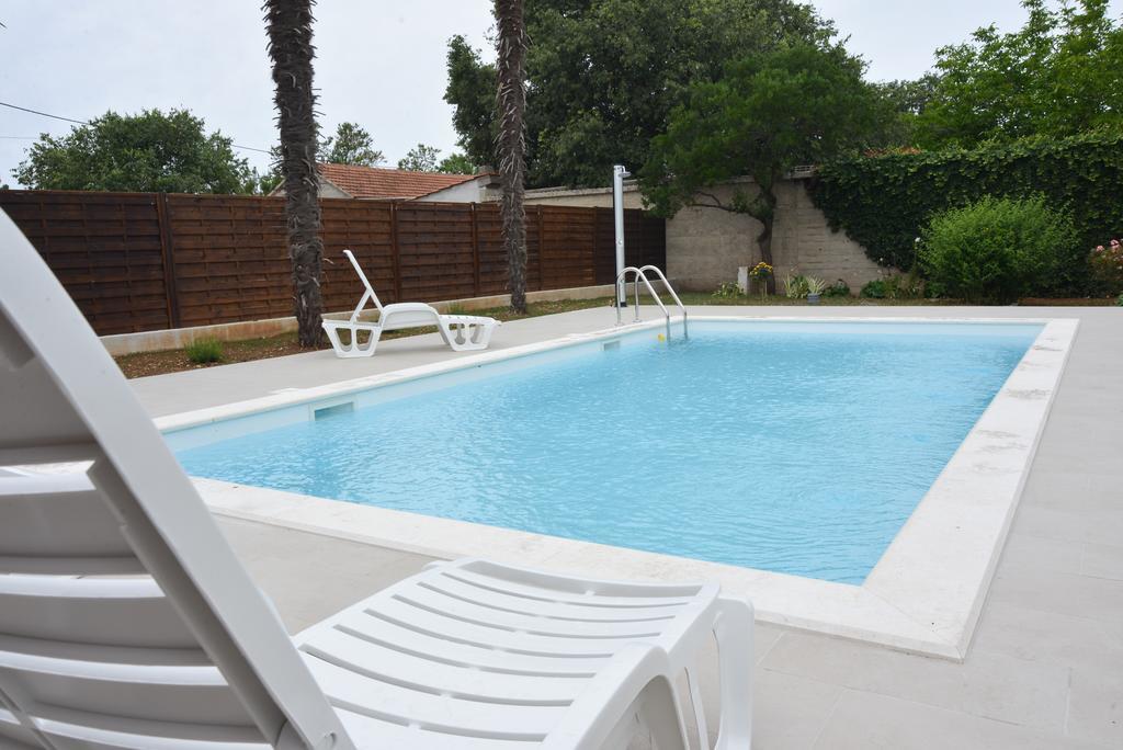 Filipovic Apartments With Pool Биоград-на-Мору Экстерьер фото